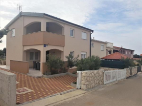  Apartment Vito  Мандре